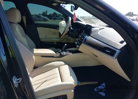 2018 BMW 530E Iperformance z USA, uszkodzony, nr VIN WBAJA9C55JB032734